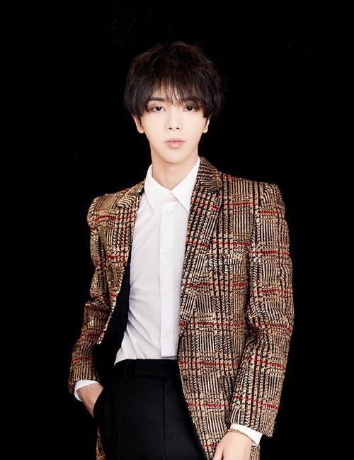 依扎孩子爆料视频大全集,揭秘娱乐圈背后的真相  第3张